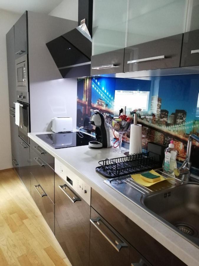 Apartment Tesla Viena Exterior foto
